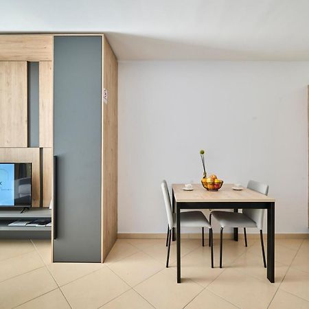 Supreme Studio Apartment Bijoux Umag Eksteriør bilde