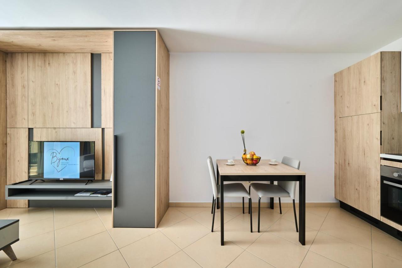 Supreme Studio Apartment Bijoux Umag Eksteriør bilde
